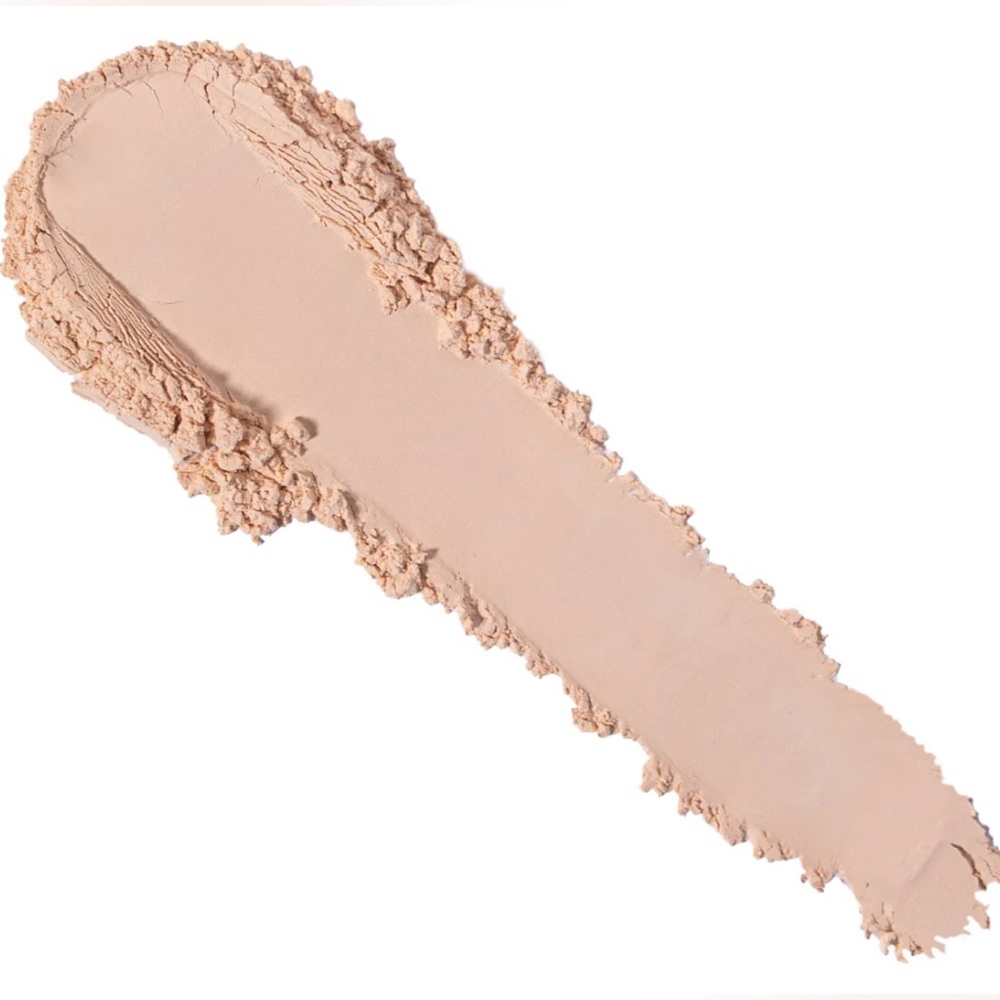 KIMCHI CHIC BEAUTY
Puff Puff Pass Set & Bake Powder in 03 Translucent - Picture 4 of 15